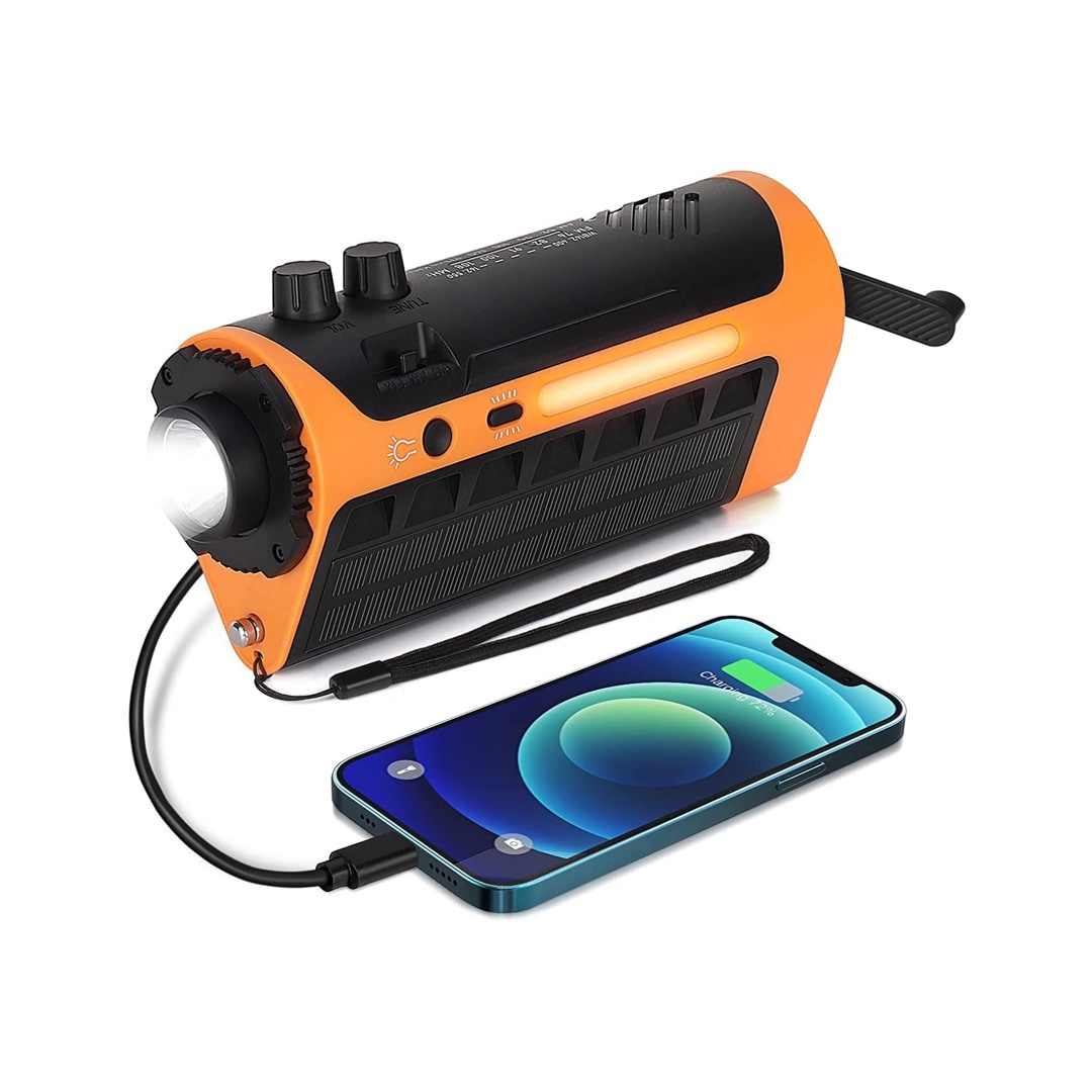 Hand crank radio alarm power bank - best geek gadgets