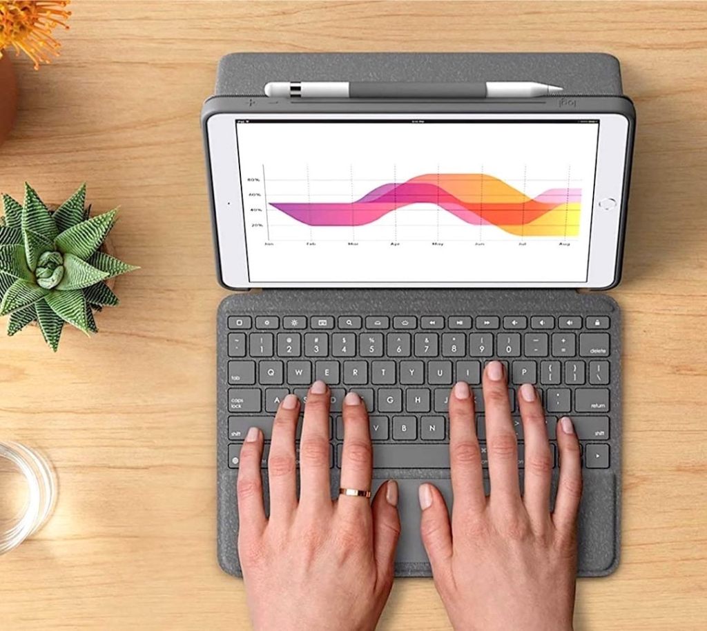 Is Logitech Combo iPad 10.2 touchpad keyboard worth&nbsp;it?