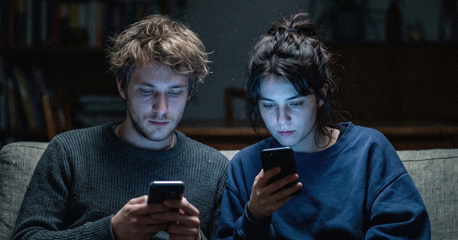 9 early signs of digital burnout (and the first, easy step to fix it)