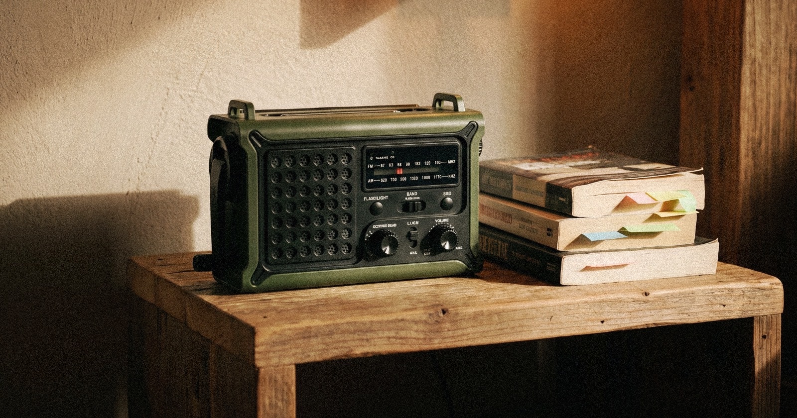 Mesqool 12000mAh solar emergency radio doubles as a daily low tech utility